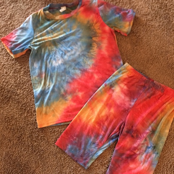 Short set - Picture 2 of 2